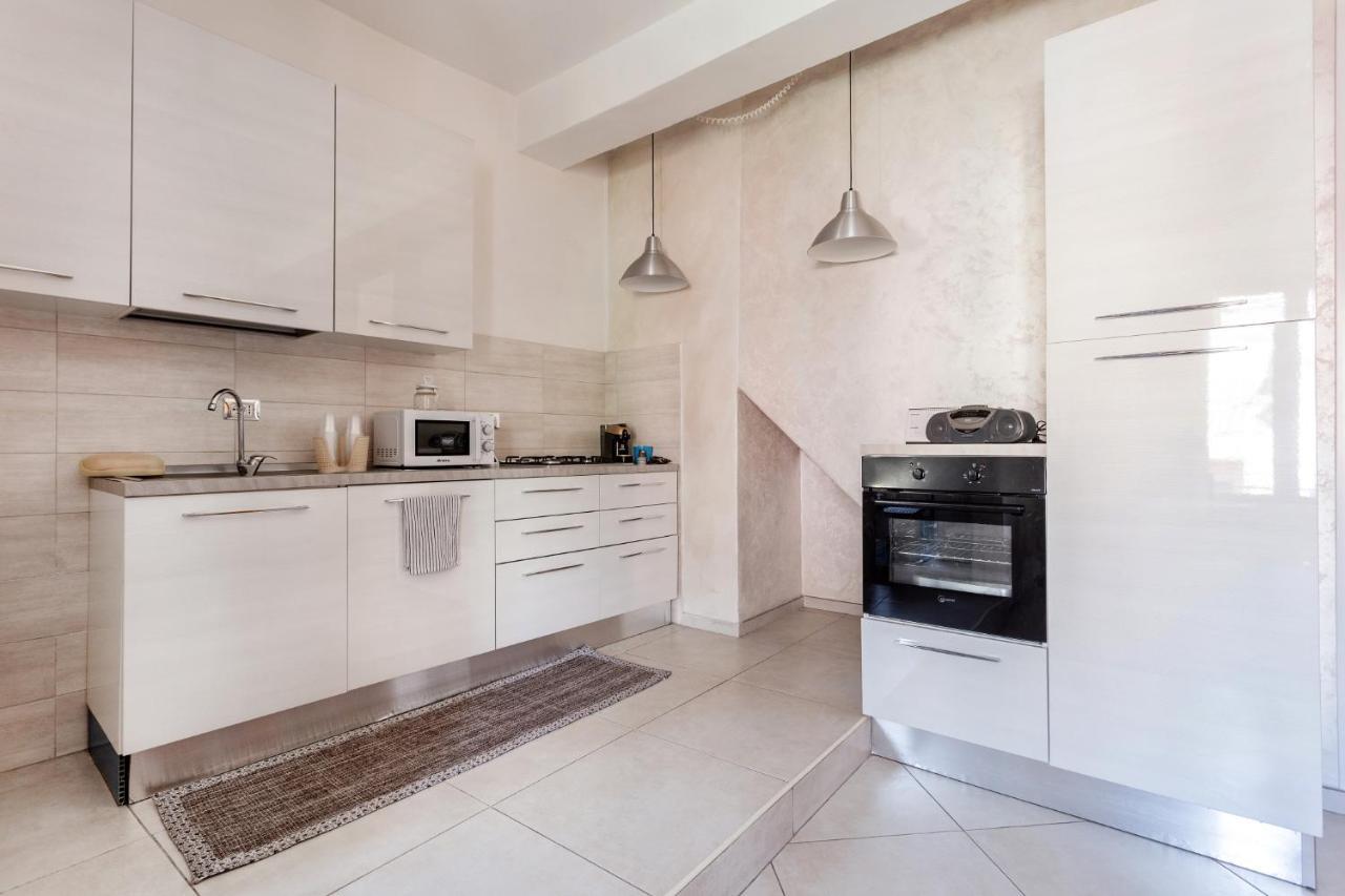 Casa Valentina Apartman Catania-Fontanarossai nemzetközi repülőtér Kültér fotó